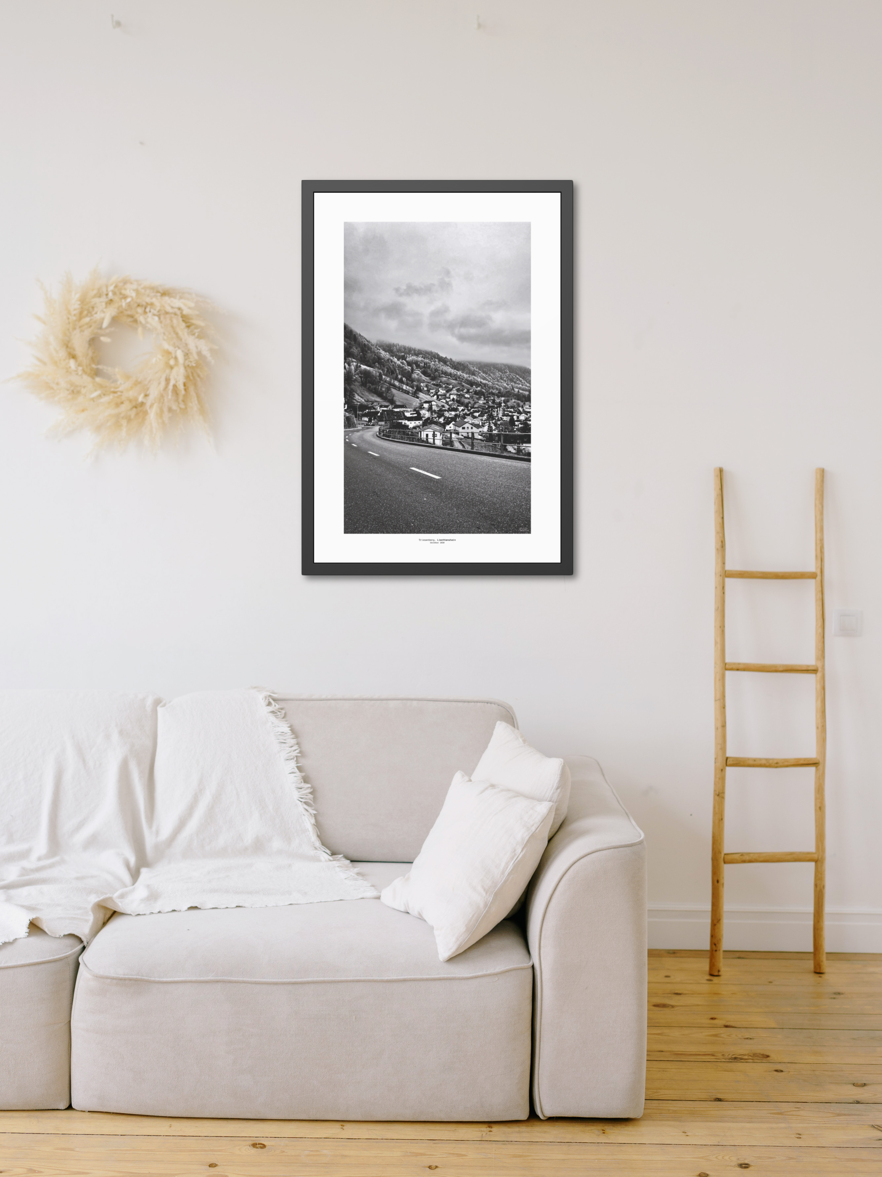 The Curve to Quiet - Framed Fine Art Photography Print - artisCHt